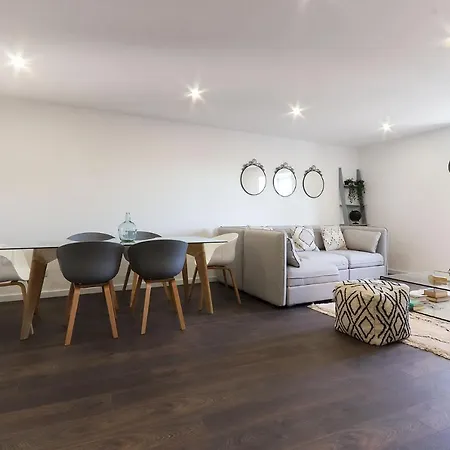 Benfica Iii By Homing Lisboa